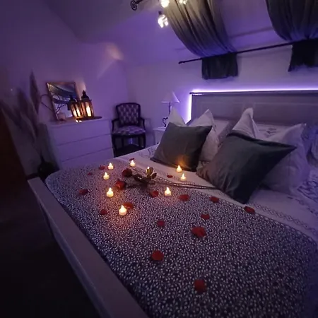 Avec Prive Bed & Breakfast 4*